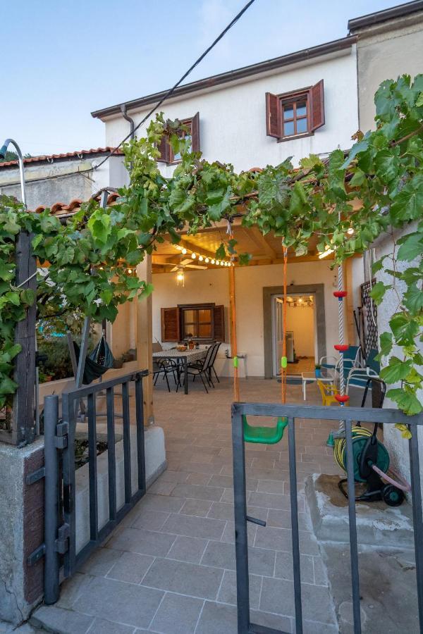 Holiday House Nova Stara Baška Extérieur photo